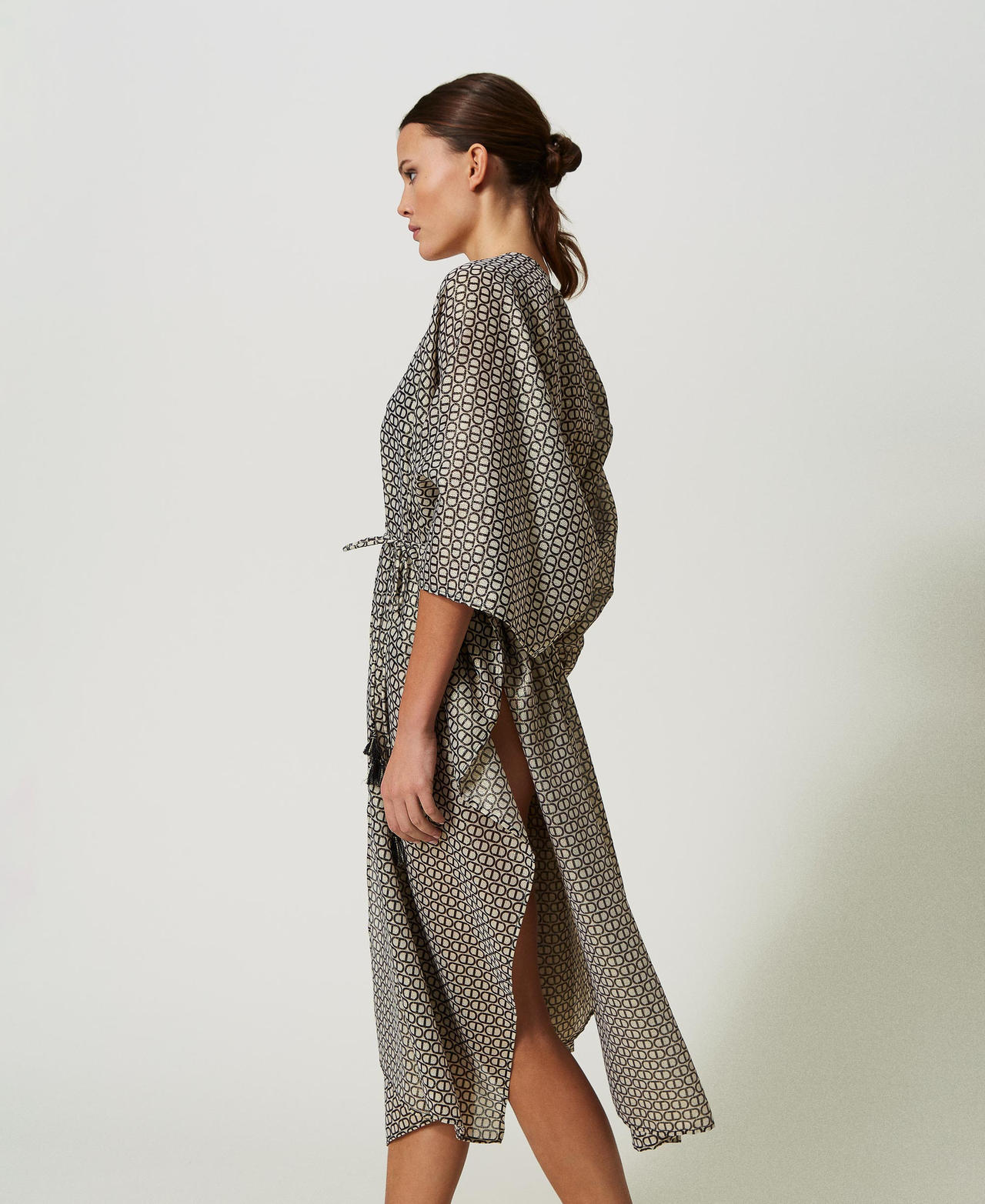 Kaftan with Oval T print