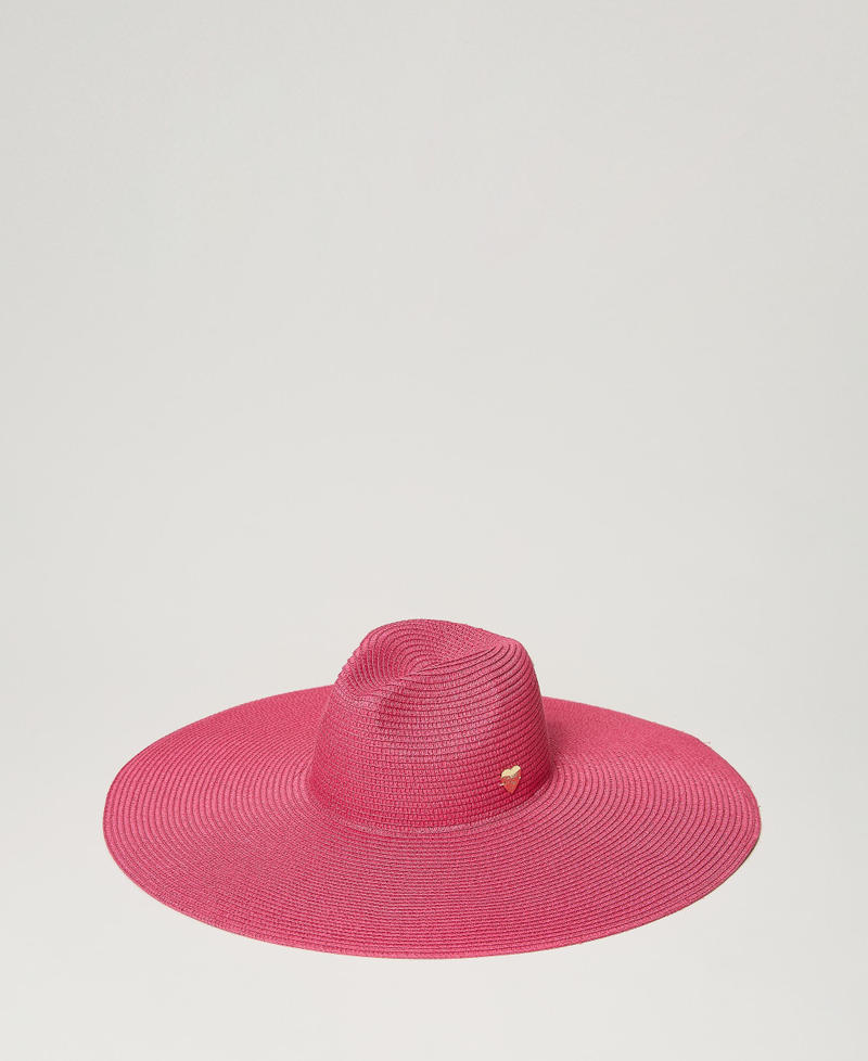 Wide brim hat