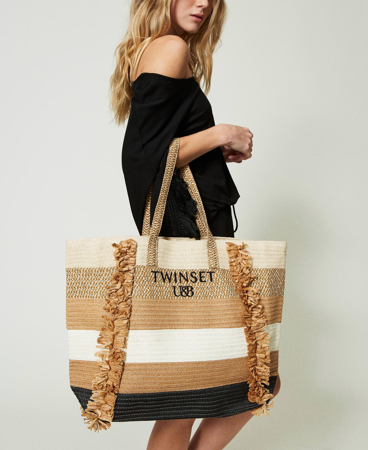 Straw shopper with fringes Star White / Nougat Beige / Black Multicolour Woman 241LB7100-0S