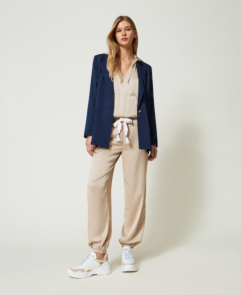 Satinbluse mit Kapuze Frau, Beige | TWINSET Milano