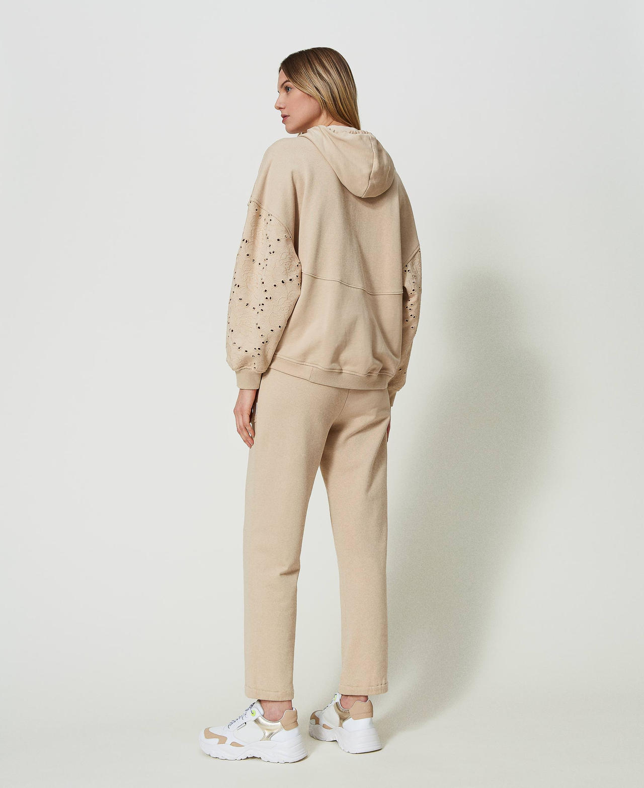 Joggers with broderie anglaise Champagne Woman 241LL2JHH-03