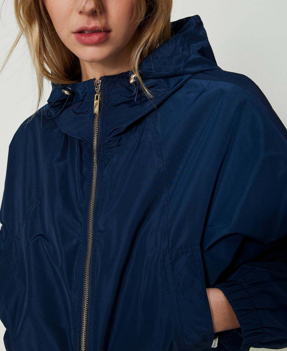 Nylon jacket with hood and zip