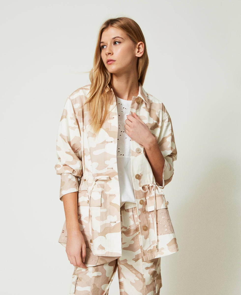 Chaqueta sahariana con estampado de camuflaje Mujer Beige TWINSET Milano
