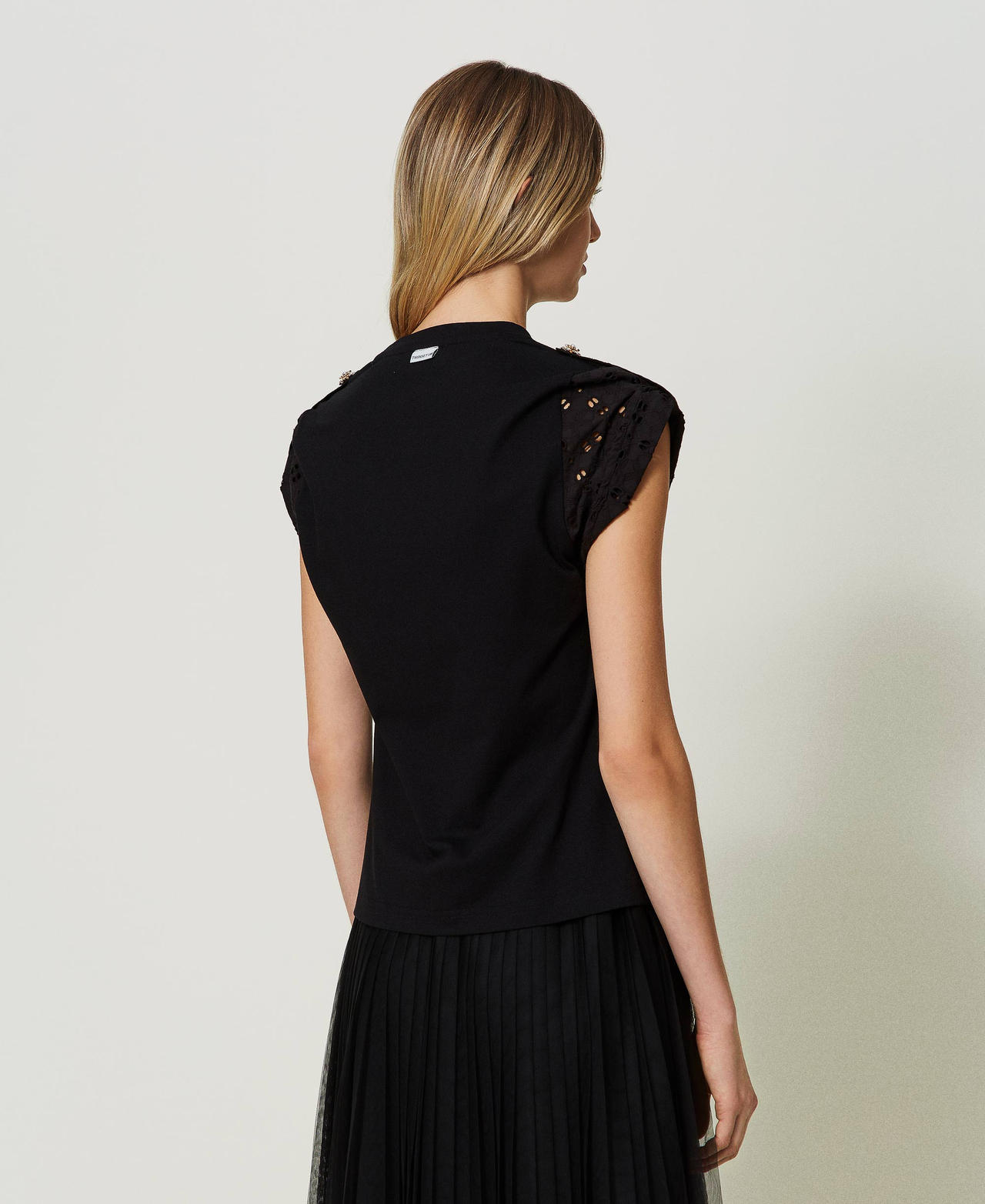 T-shirt with poplin broderie anglaise sleeves