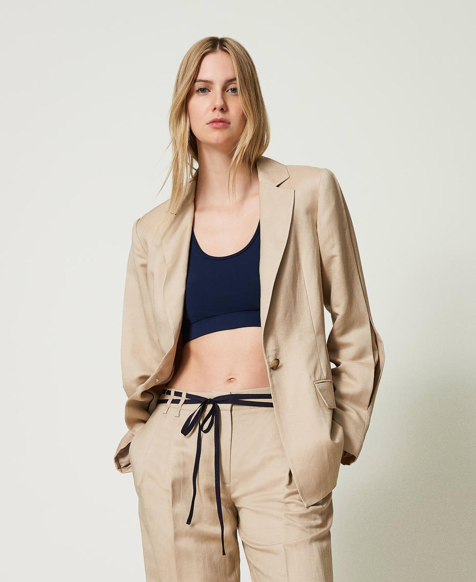 Linen blend blazer with pleats