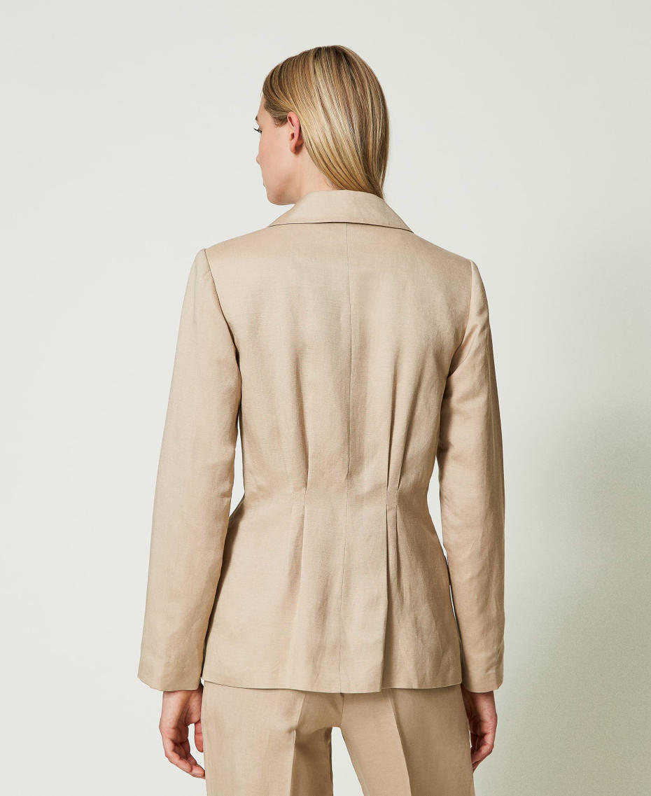 Linen blend blazer with pleats