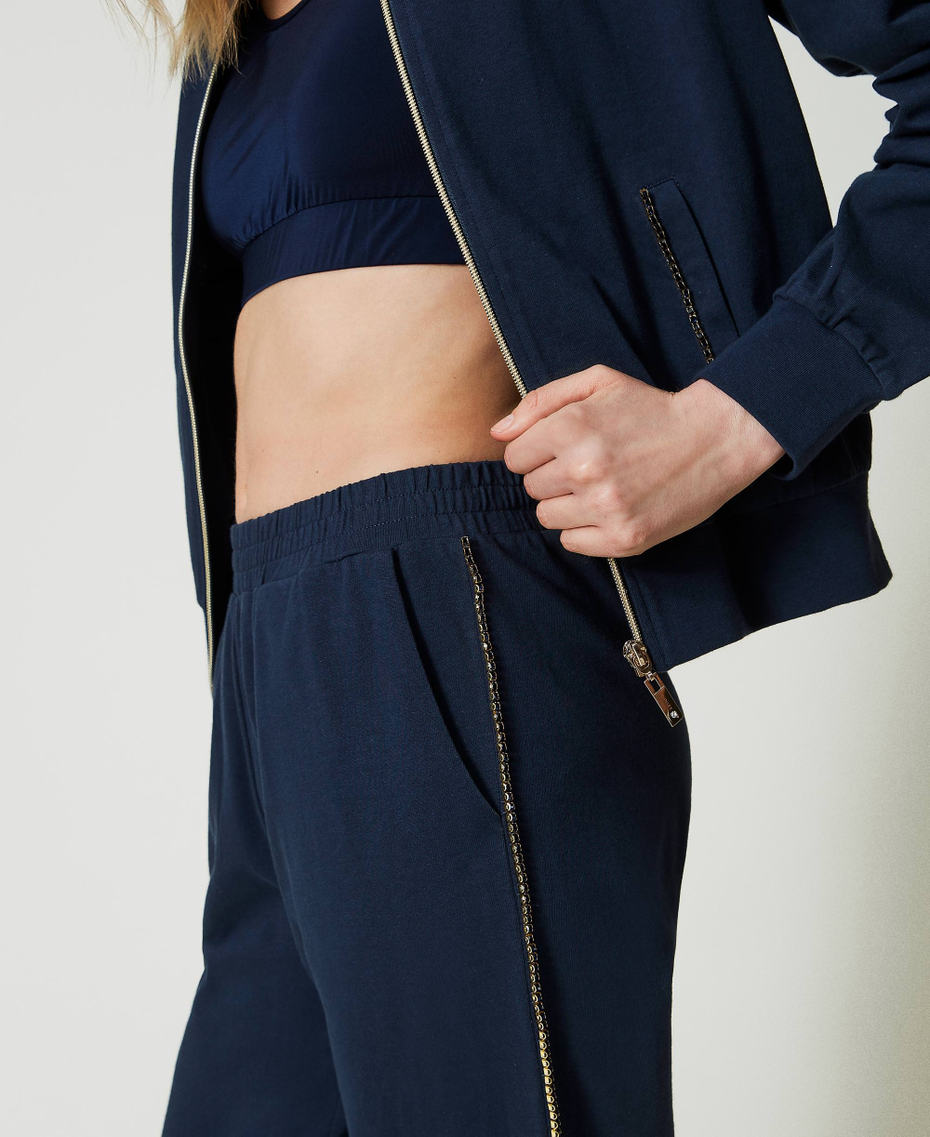 Sweatshirt and joggers with rhinestones