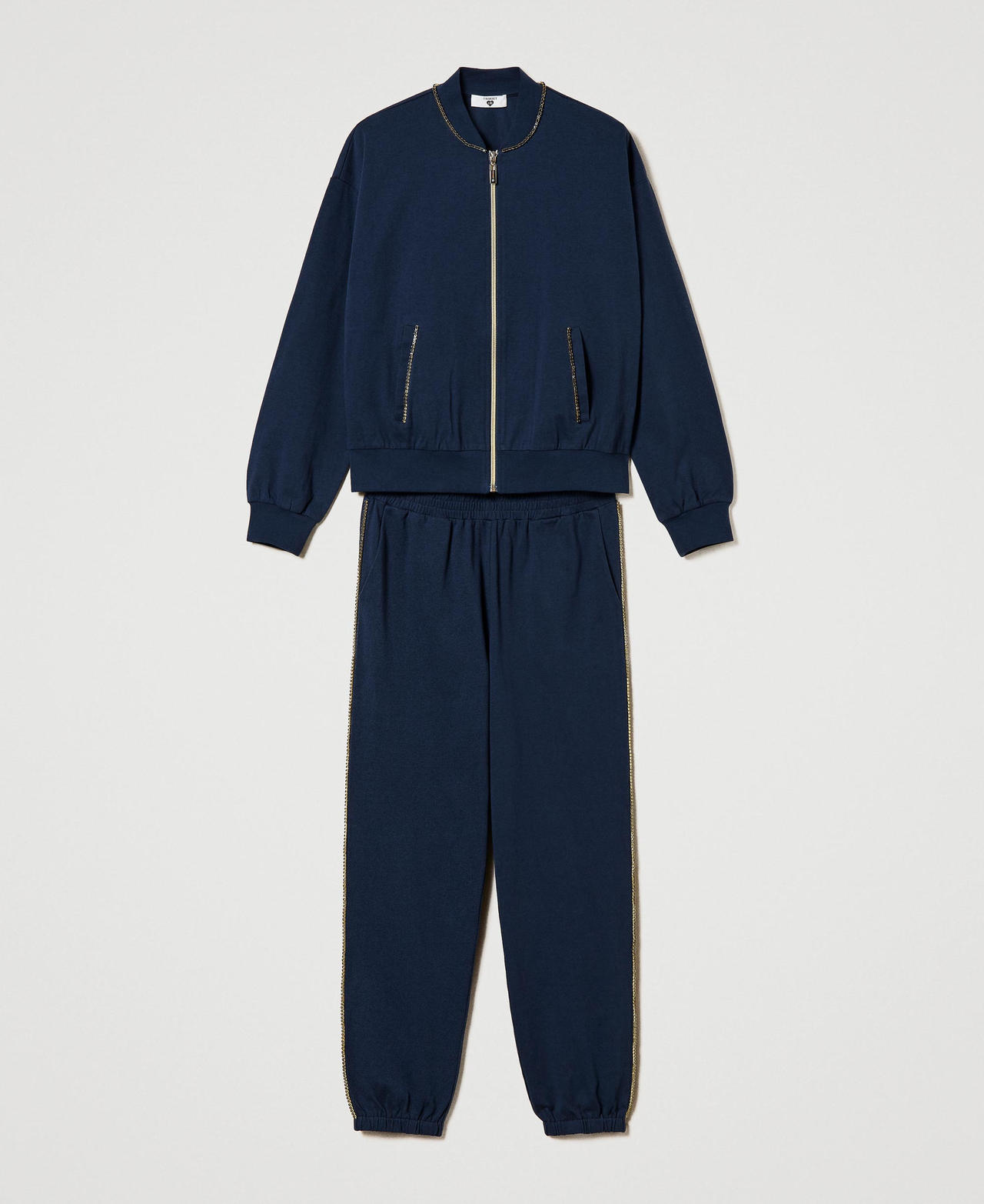 Sweatshirt and joggers with rhinestones