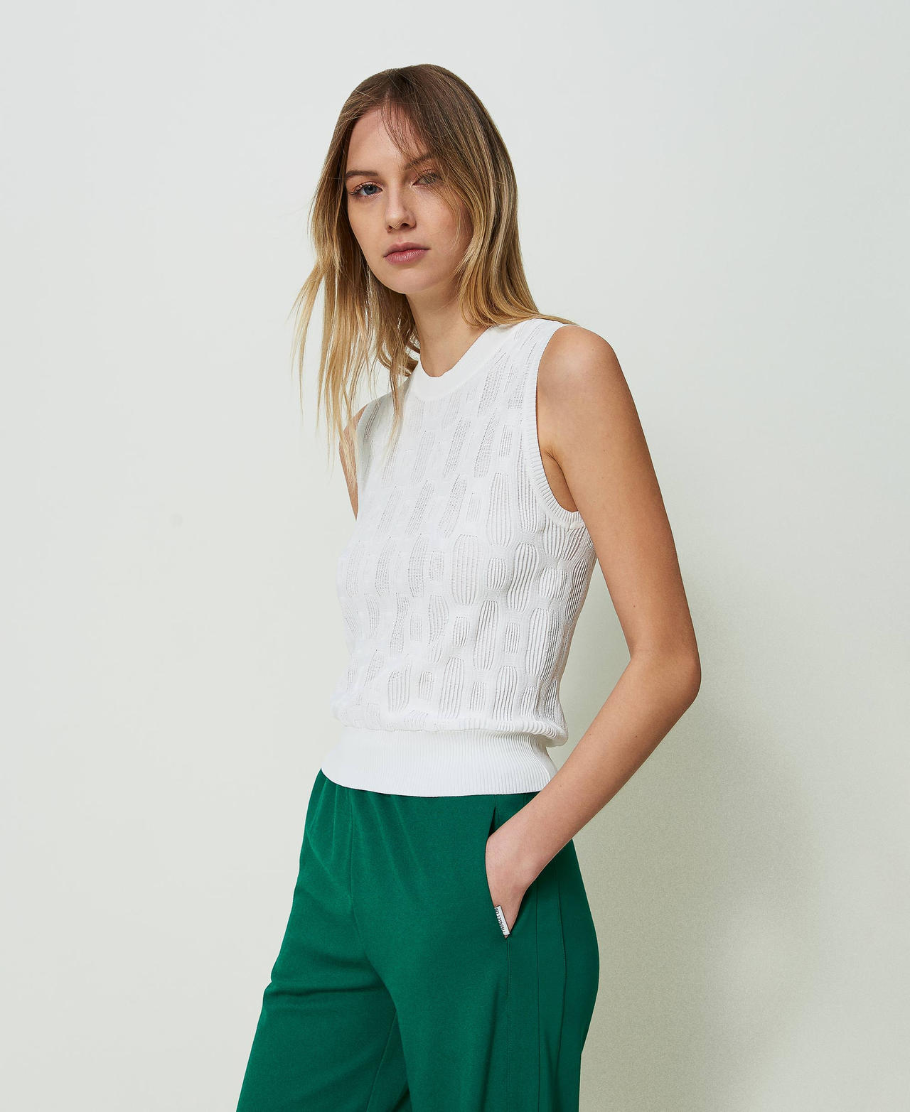 Knit top with geometric motif