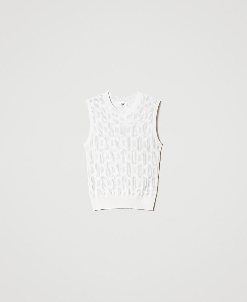 Knit top with geometric motif