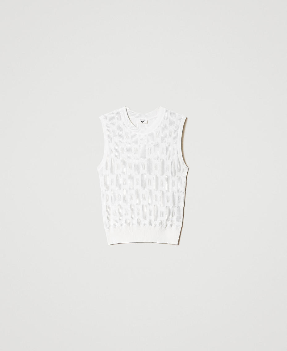 Knit top with geometric motif