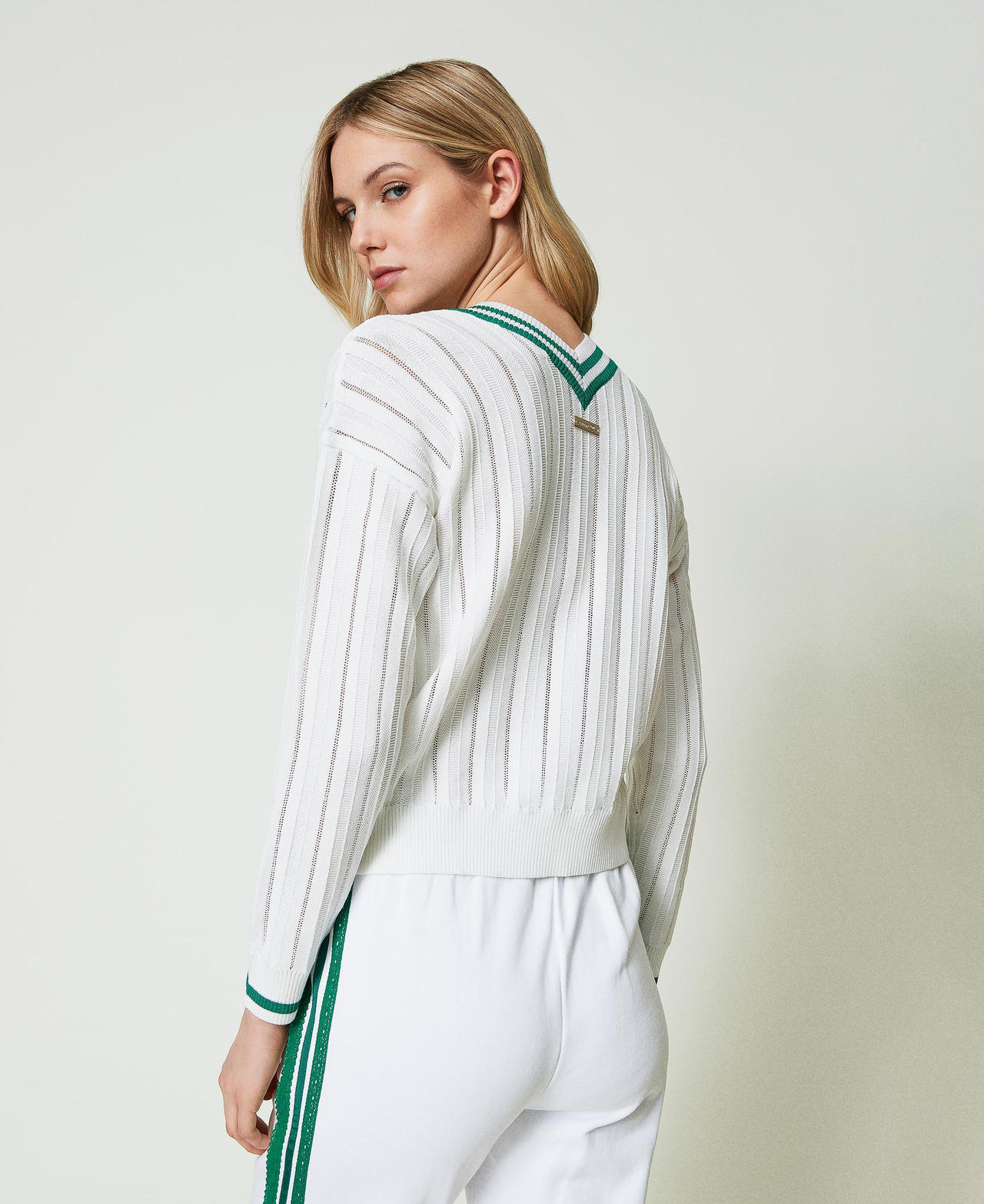 Jumper with contrasting stripes and embroidery Two-tone Off White / "Alpine Green" Woman 241LL32AA-03