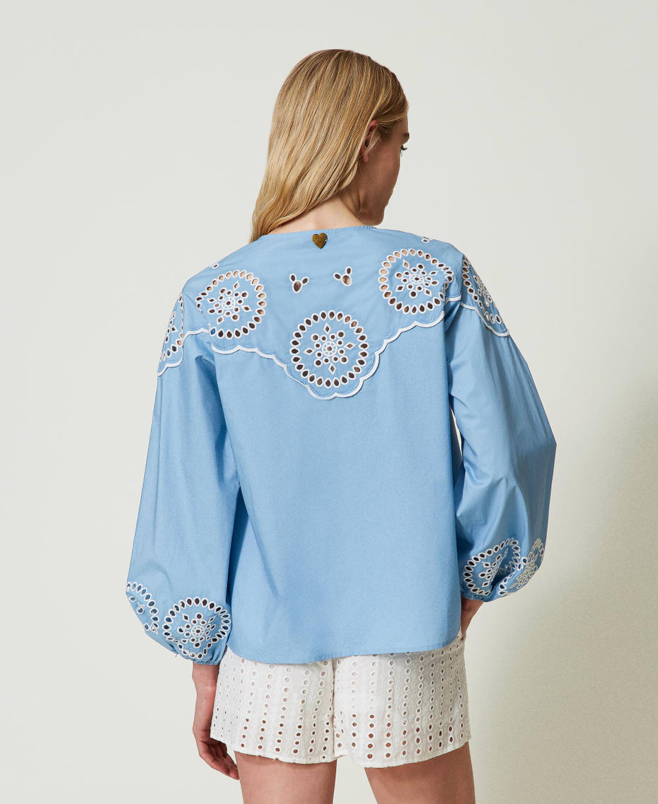 Poplin blouse with broderie anglaise Two-tone “Cornflower” Light Blue / Star White Woman 241LM2BAA-03