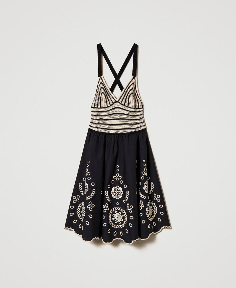 Robe courte en crochet et popeline