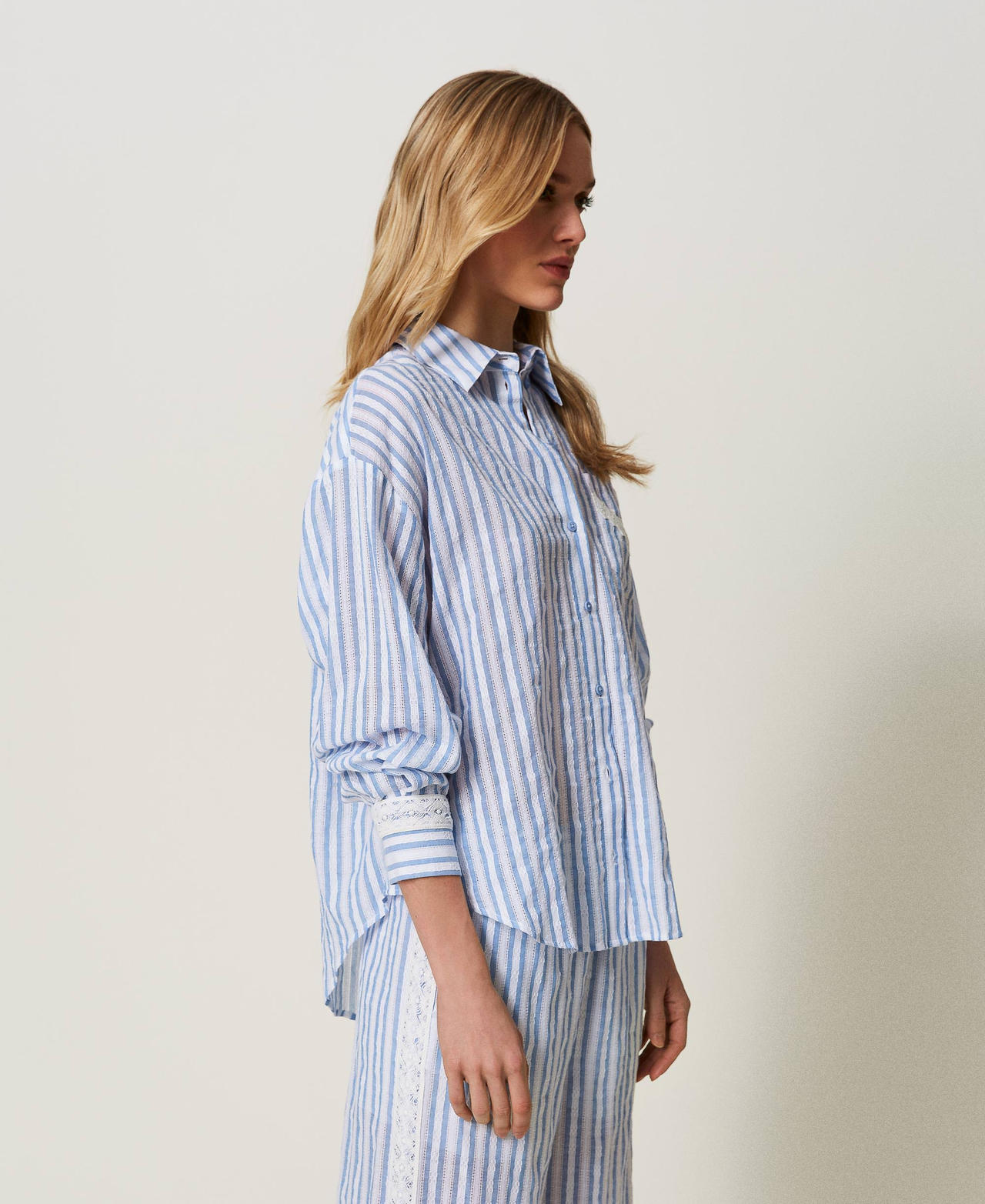 Jacquard shirt with macramé Two-tone “Cornflower” Light Blue Stripe / Star White Woman 241LM2JCC-02