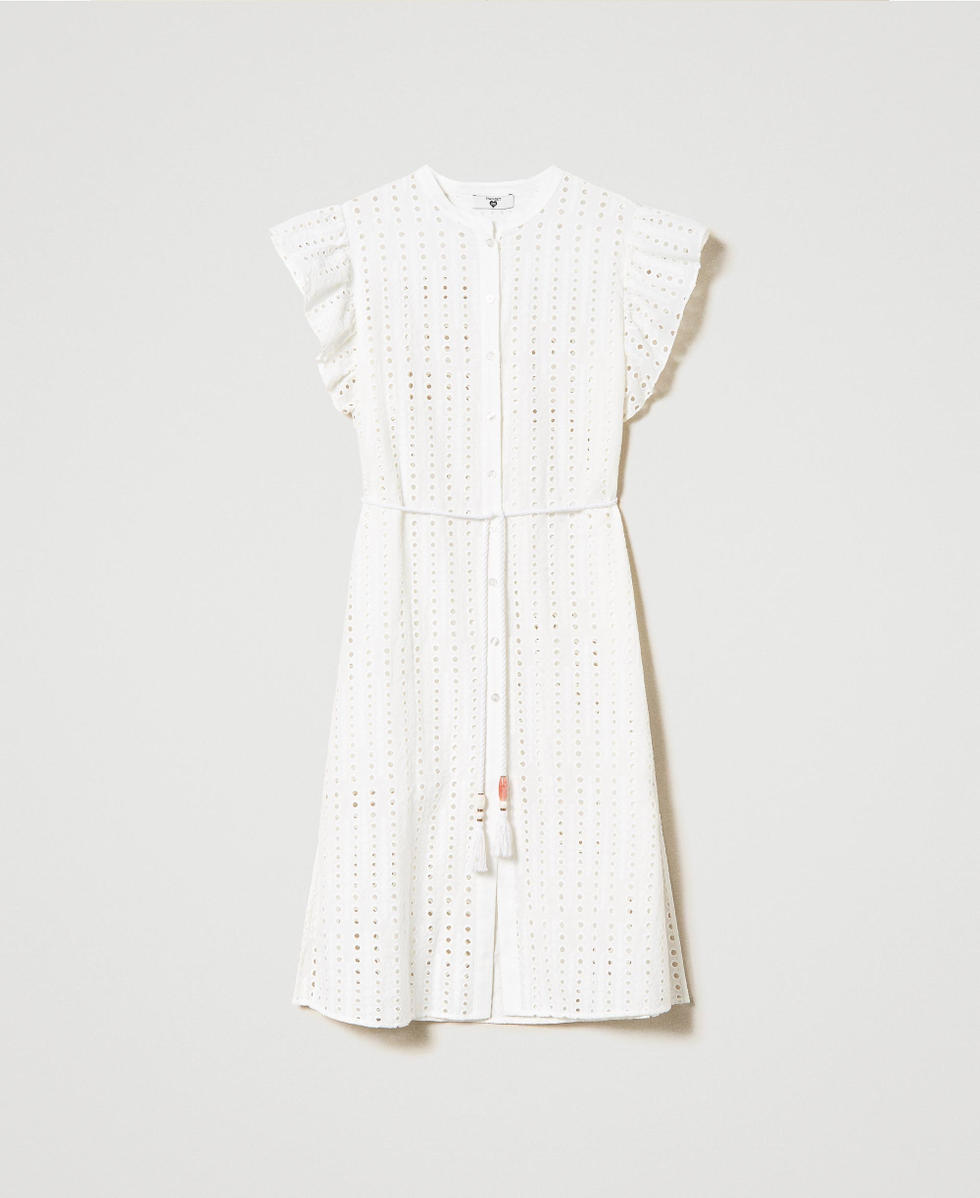 Caftan chemisier en broderie anglaise avec volants
