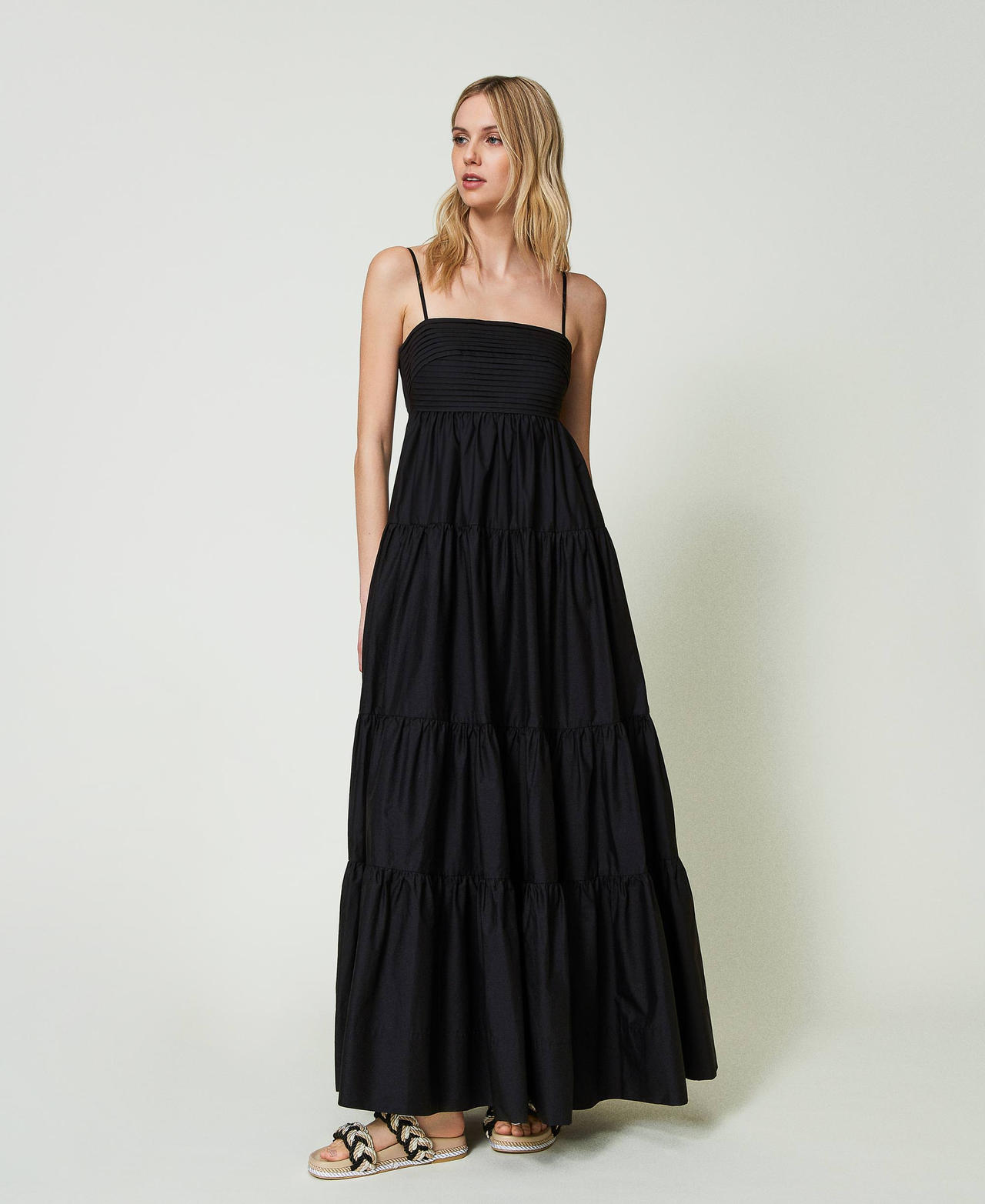 Long poplin dress with pleats and flounces Black Woman 241LM2QCC-02