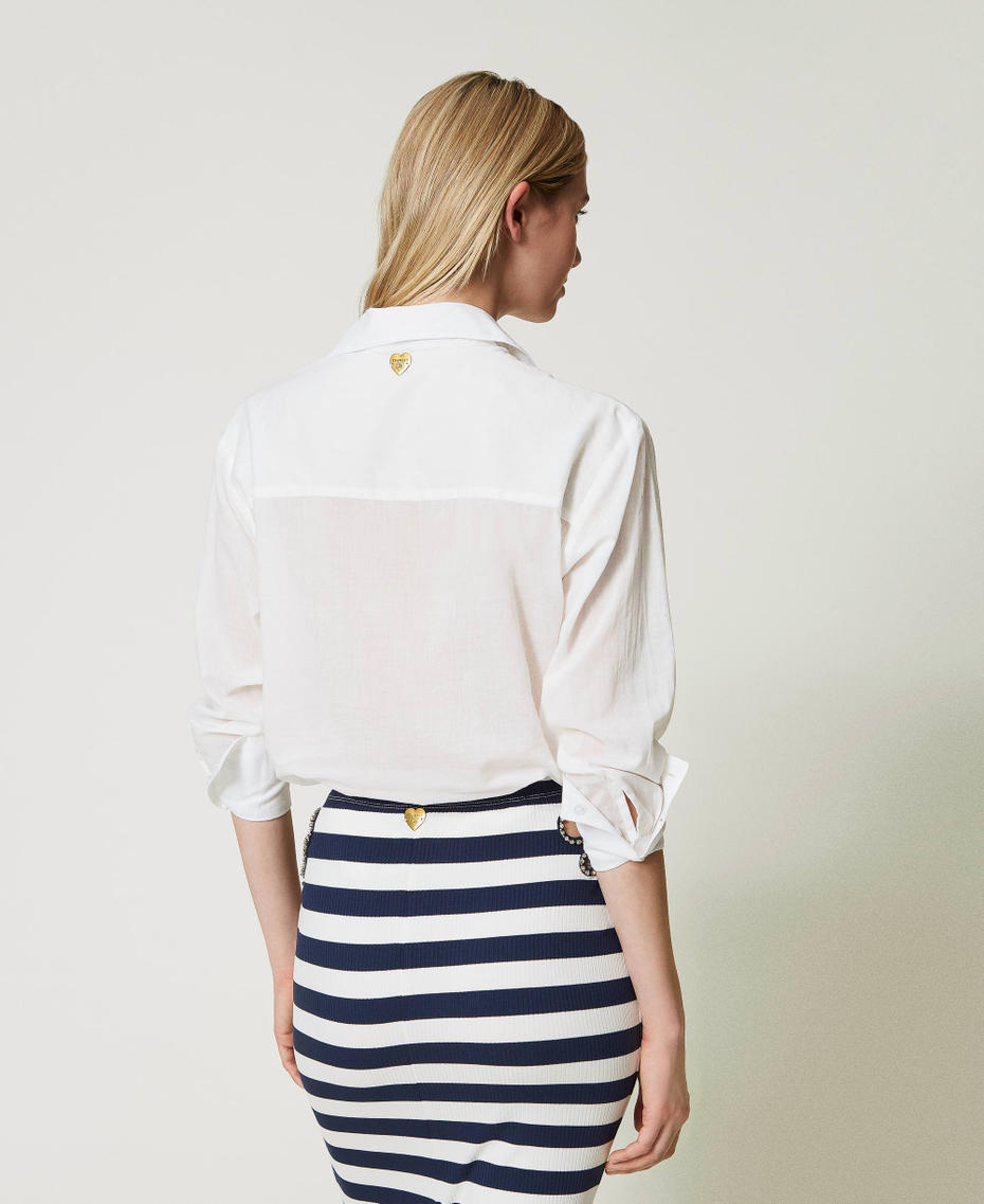 Camicia in mussola con tasca applicata Star White Donna 241LM2RDD_10298_03
