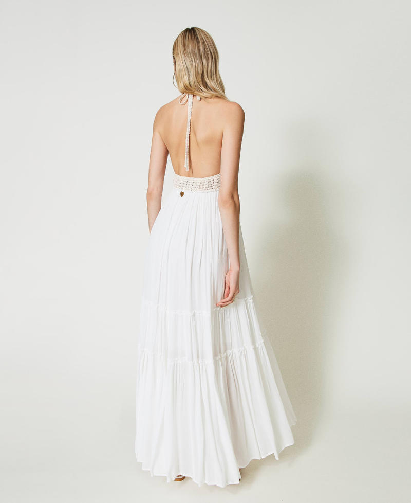 Maxikleid aus Krepon und H&auml;kelarbeiten Zweifarbig Star White / &bdquo;Shell&ldquo;-Beige Frau 241LM2UBB_11575_03