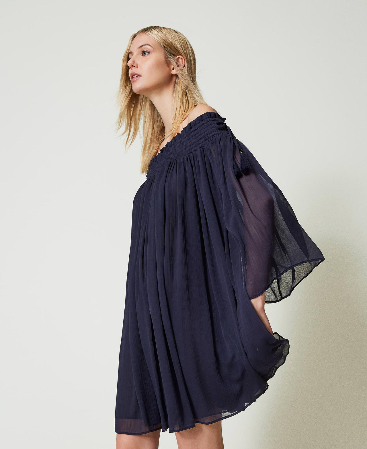 Short froissé creponne dress