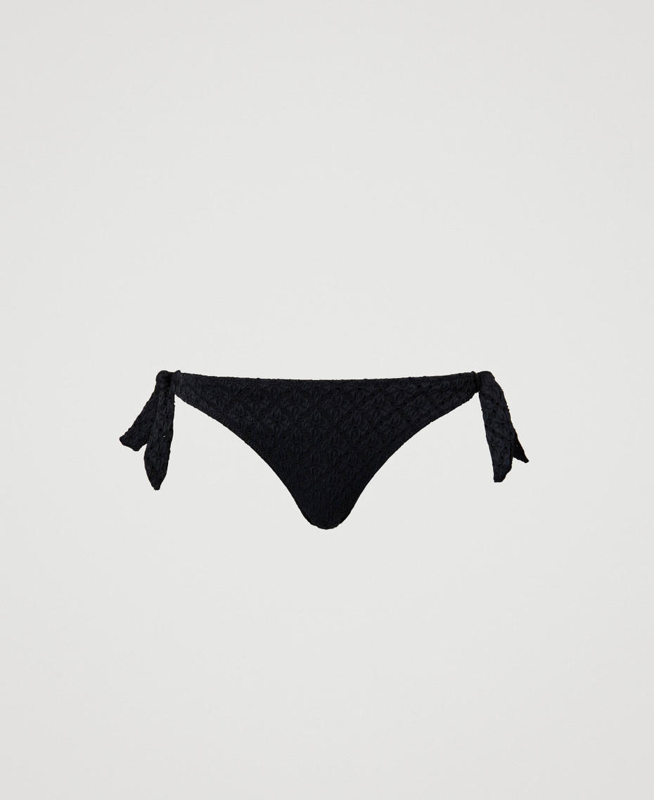 Bikini thong with broderie anglaise