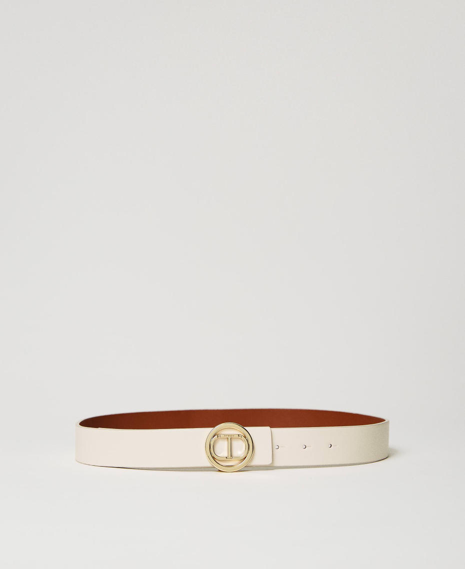 Reversible belt with Oval T buckle