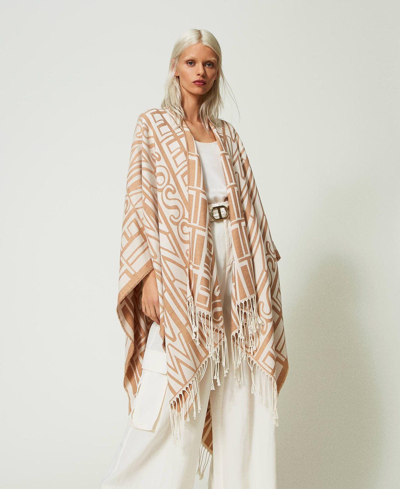 twinset giacche e capispalla - poncho jacquard con logo e frange, bicolor beige almond milk / marrone hazelnut, taglia unica donna