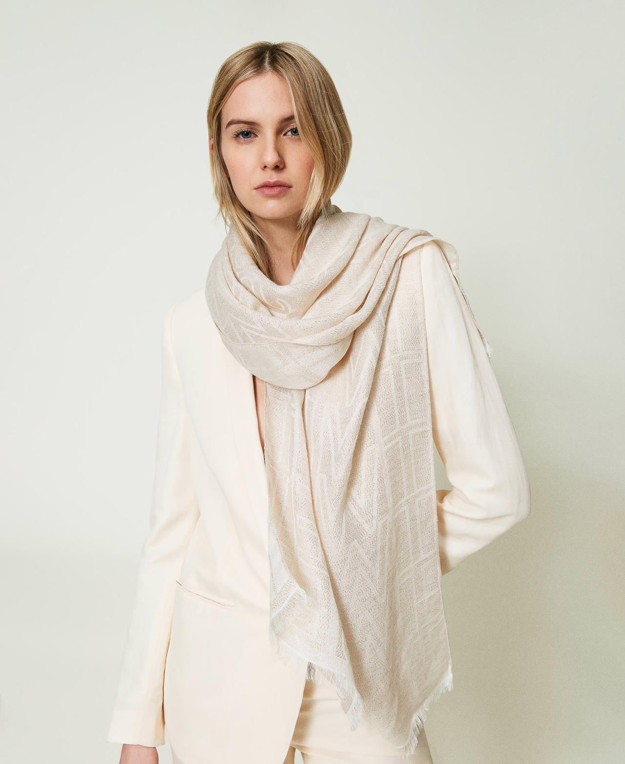 Lurex jacquard stole with logo White Snow Woman 241TA4390_00282_0S