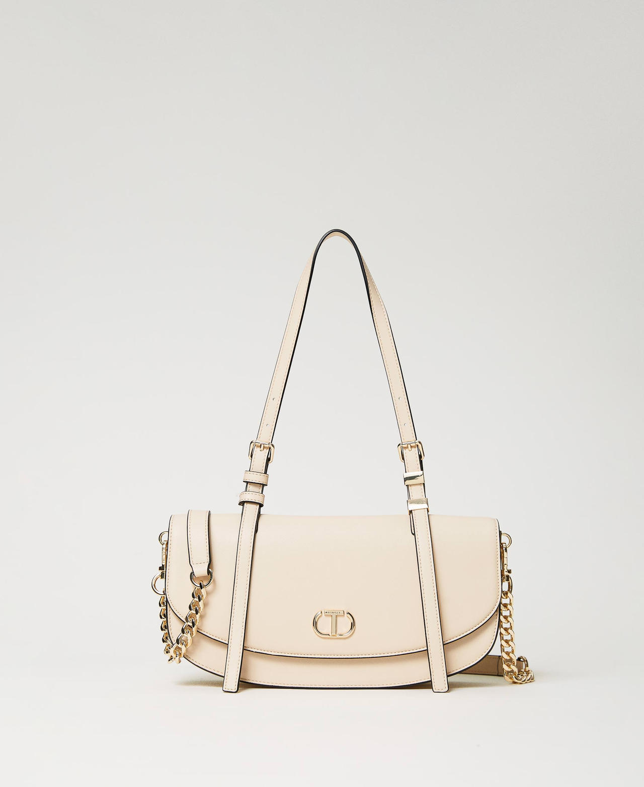 241TB7063_11308_01?quality=