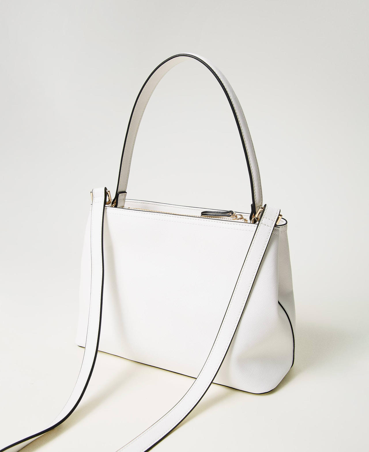 Top handle bag with Oval T