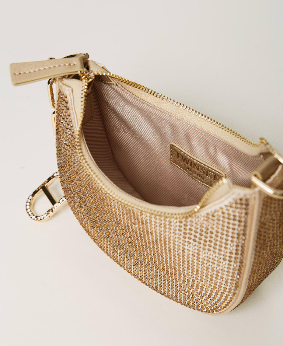 ‘Mini Croissant’ party bag with Oval T