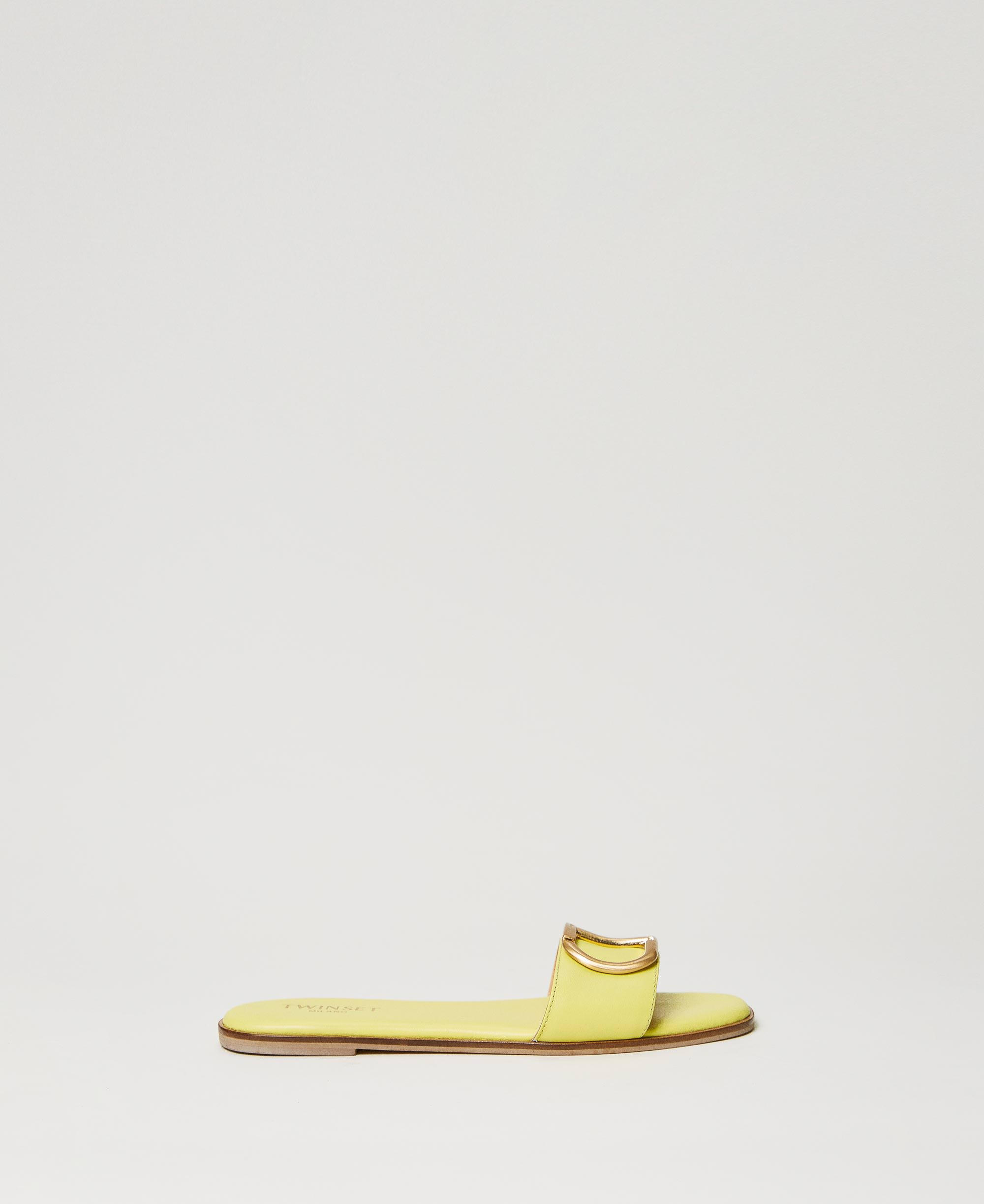 Leather slides with Oval T