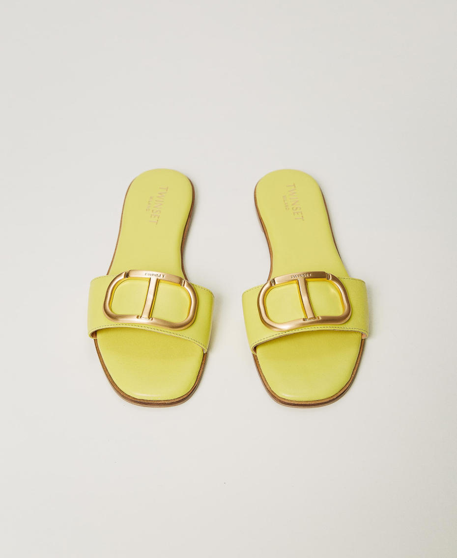 Slide-Pantolette aus Leder mit Oval T „Light Lemon“-Gelb Frau 241TCP12A-04