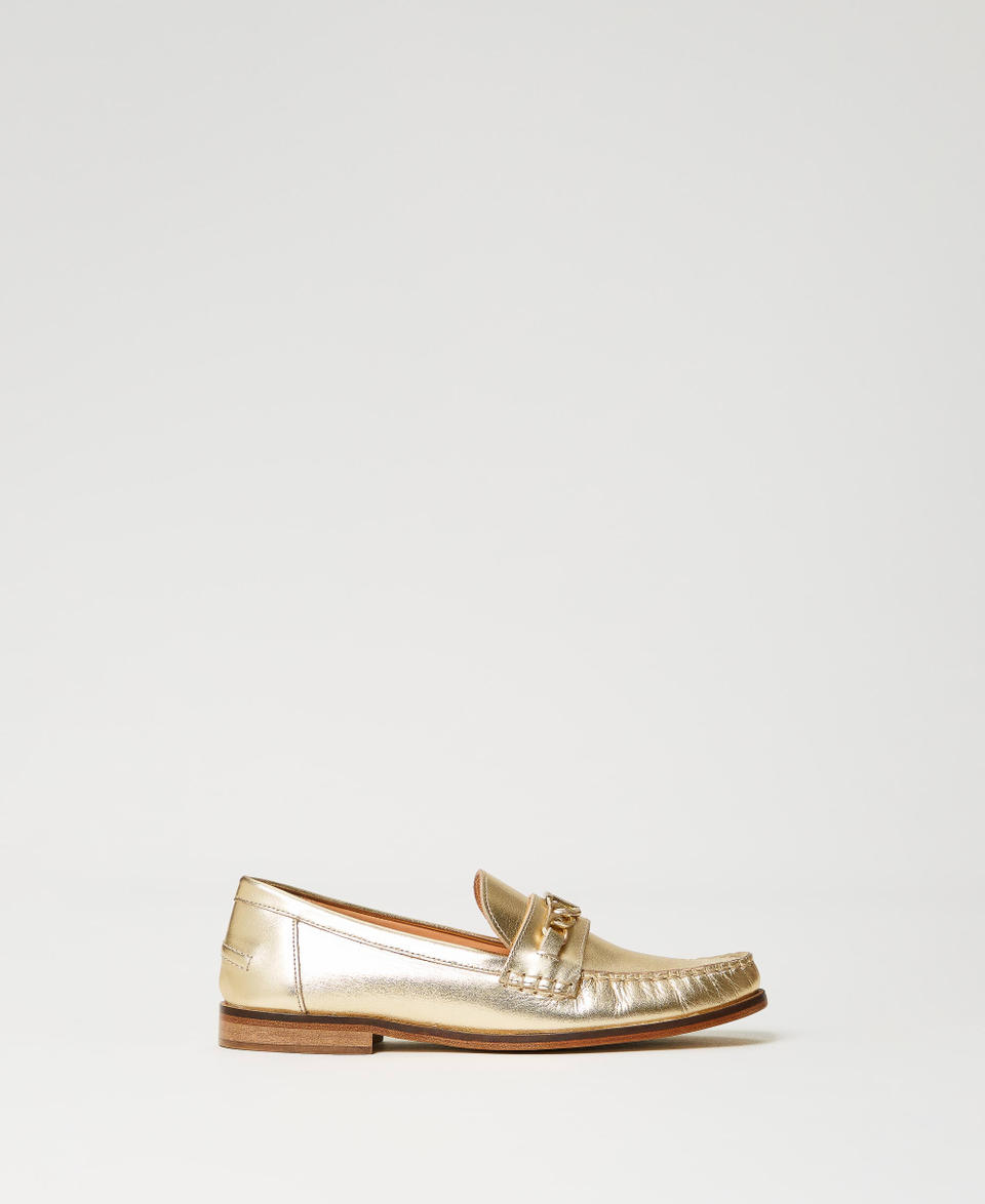 Leather loafers with Oval T clasp Yellow Gold Woman 241TCP12C_10366_01