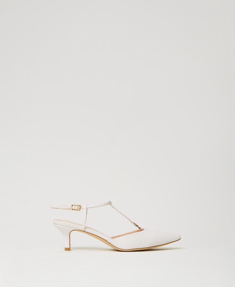 Escarpins slingbacks en cuir avec Oval T