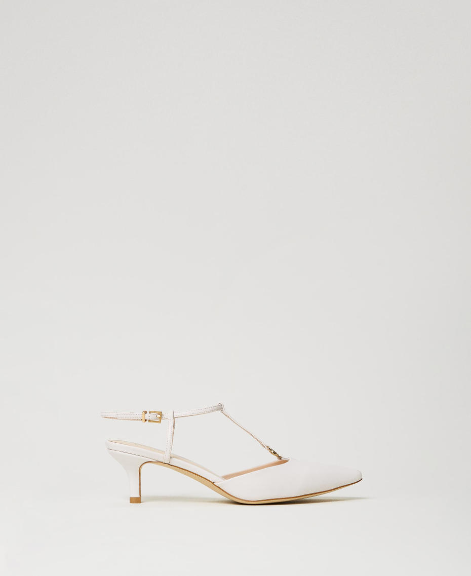Escarpins slingbacks en cuir avec Oval T