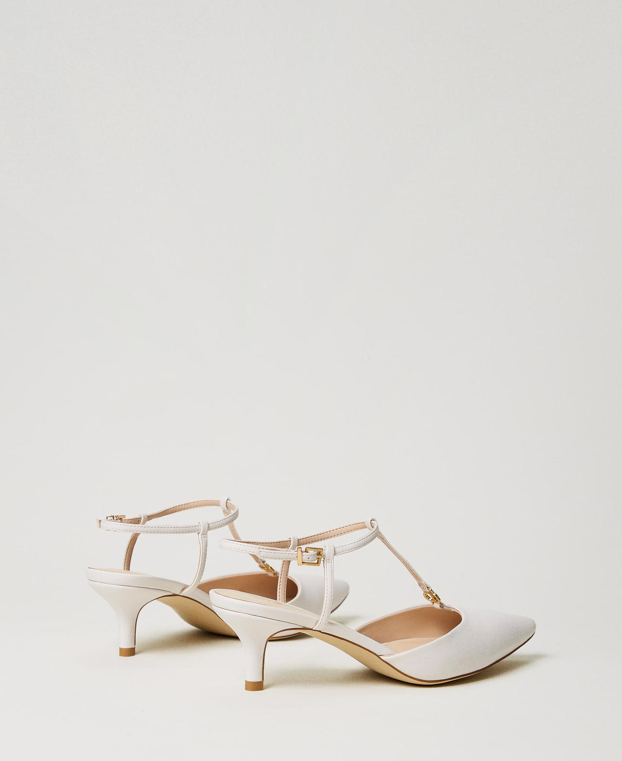 Escarpins slingbacks en cuir avec Oval T