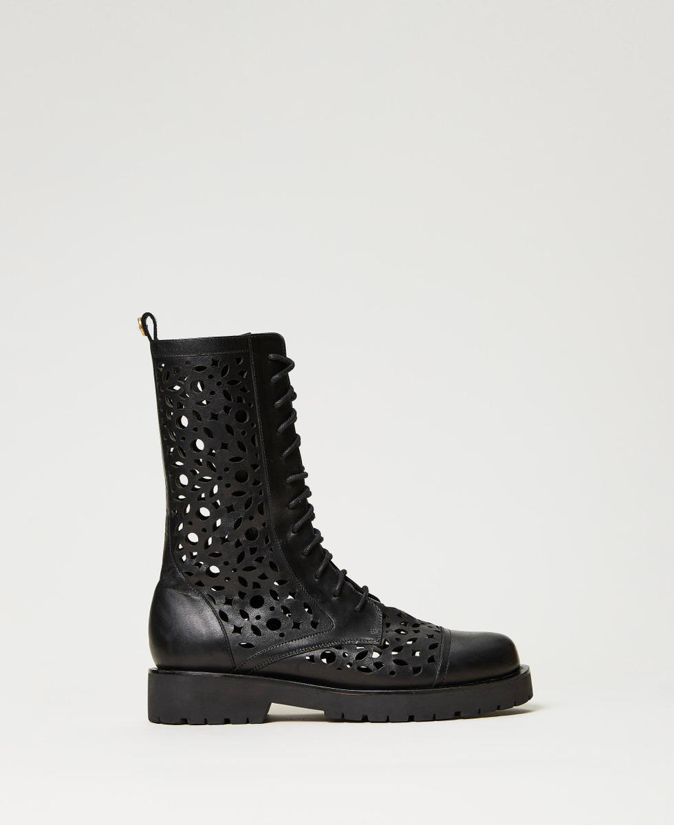Anfibi traforati clearance