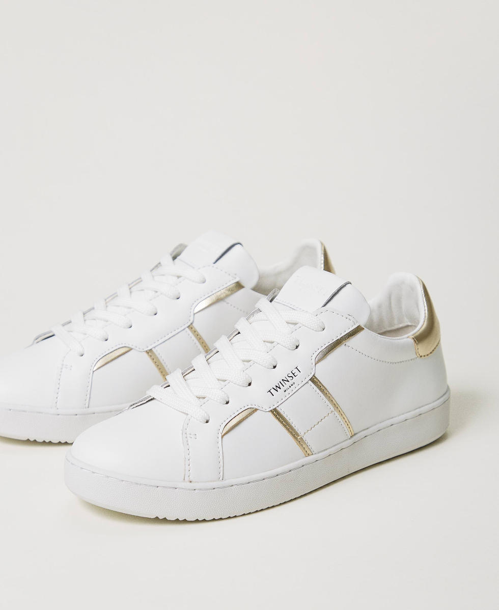 Baskets en cuir avec d&eacute;tails lam&eacute;s