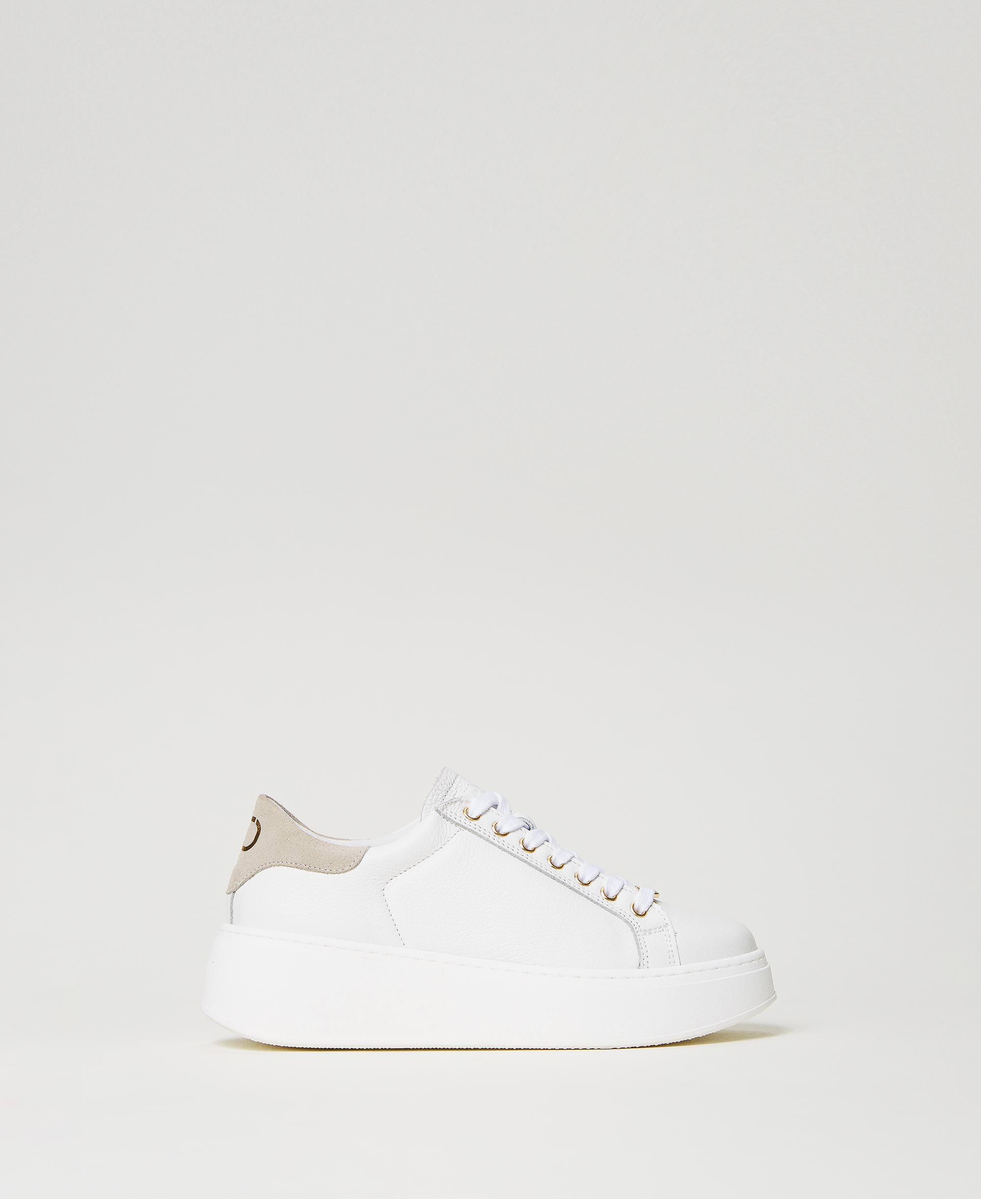 Leather trainers with contrasting detail