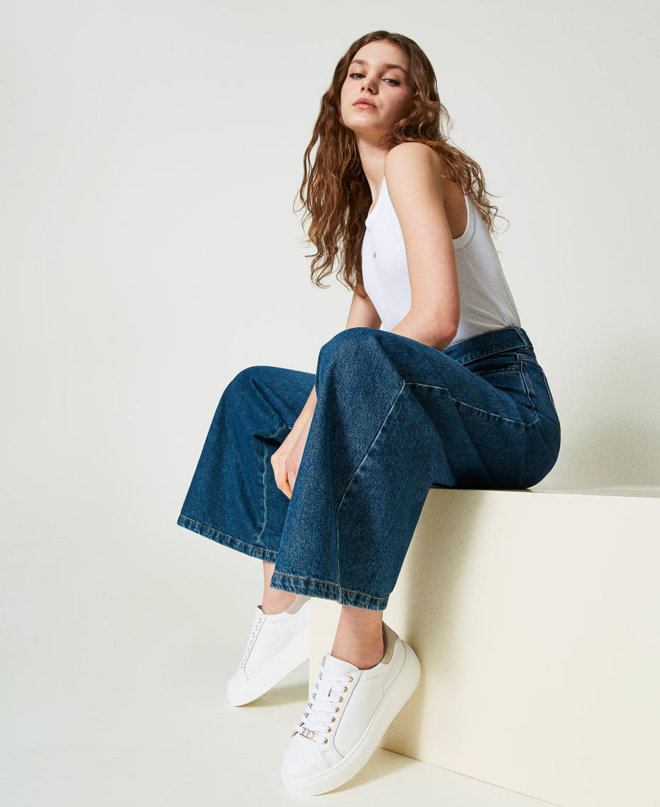 Leather trainers with contrasting detail