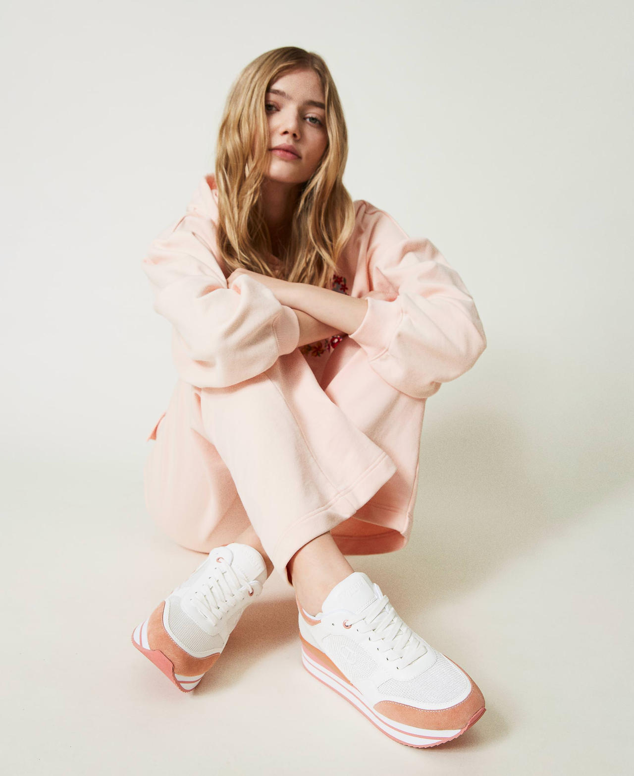 Colour block running trainers