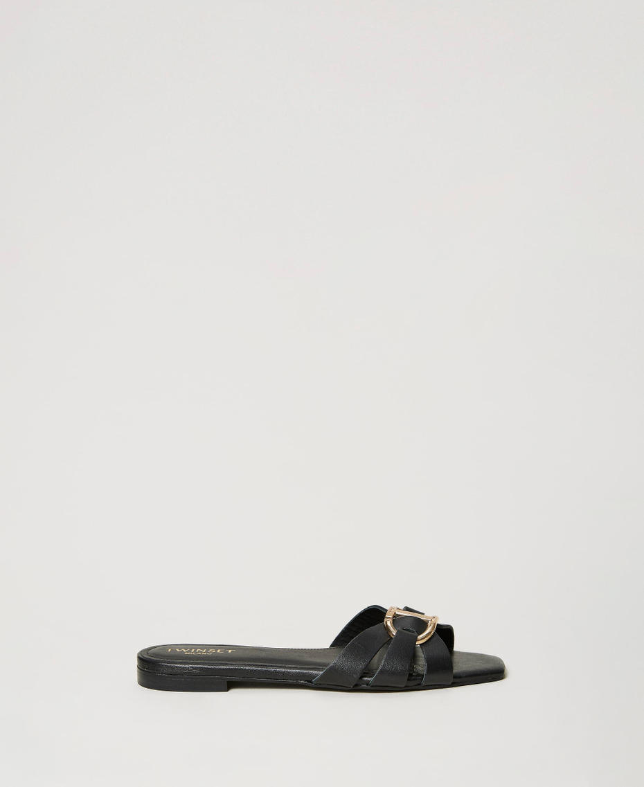 Leather slides with Oval T Black Woman 241TCT120-01