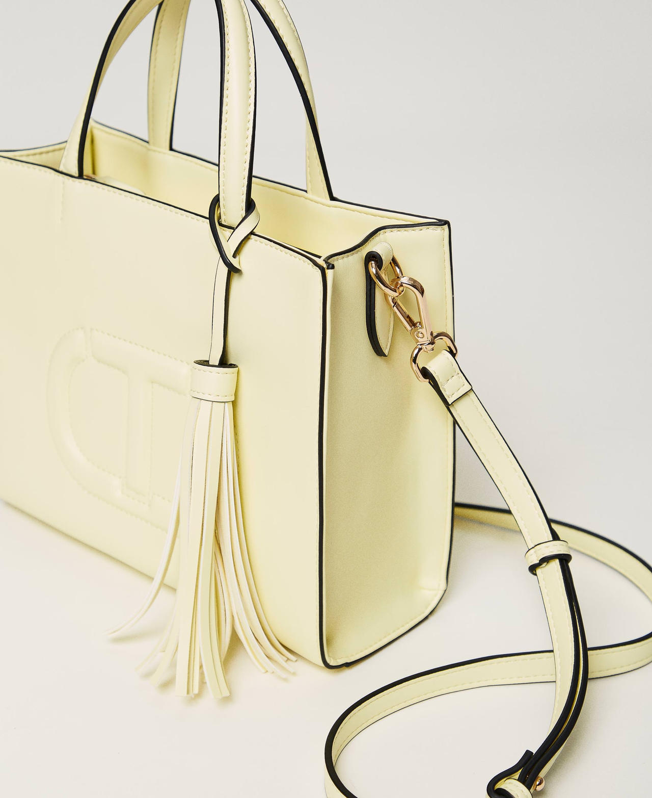 Shoulder bag with Oval T and tassel "Parchment" Beige Woman 241TD8022-02