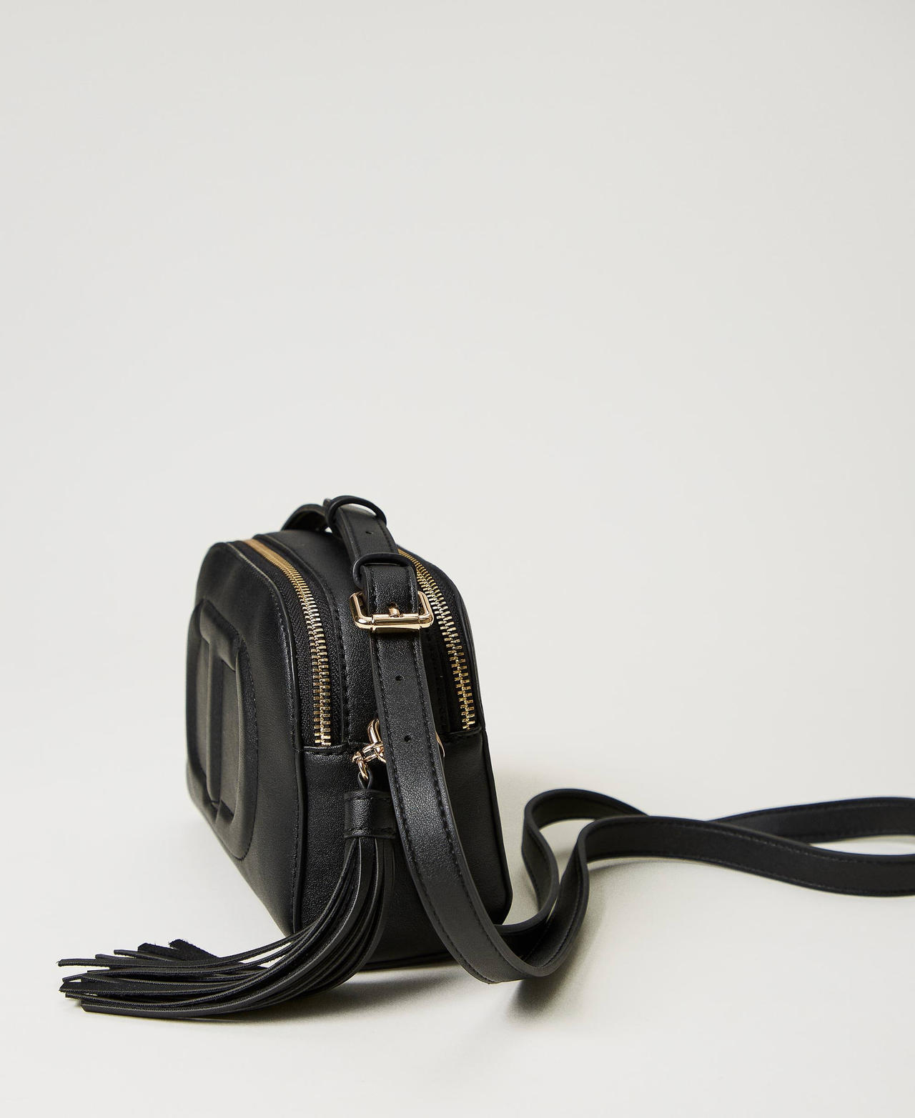 Petit sac à bandoulière avec Oval T et pompon Marron « Tuscany » Femme 241TD8024-02