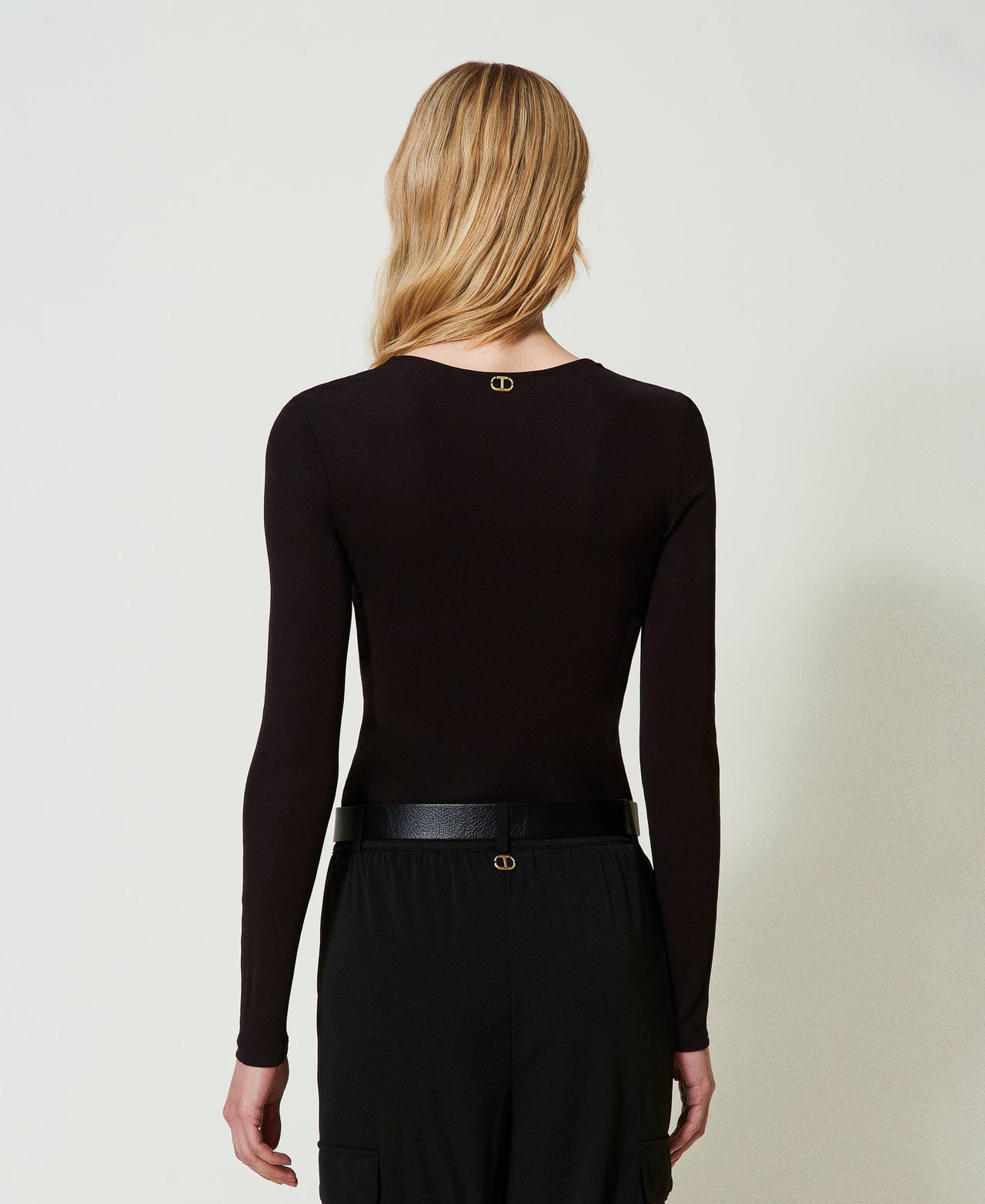 Body a maniche lunghe con nodo