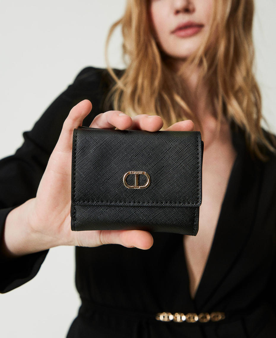 Portafoglio piccolo con patta e Oval T Nero Donna 241TH7019_00006_S0