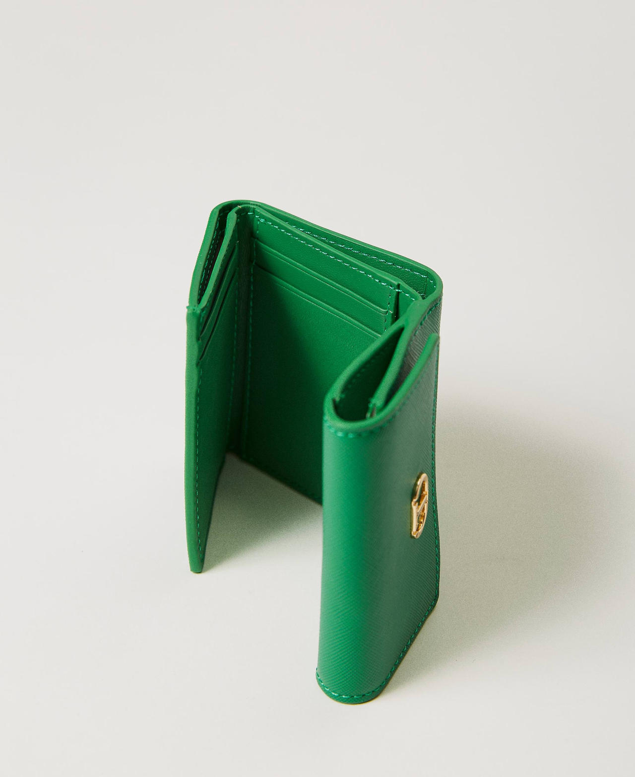 Small wallet with flap and Oval T &ldquo;Flag Green&rdquo; Woman 241TH7019_00928_03