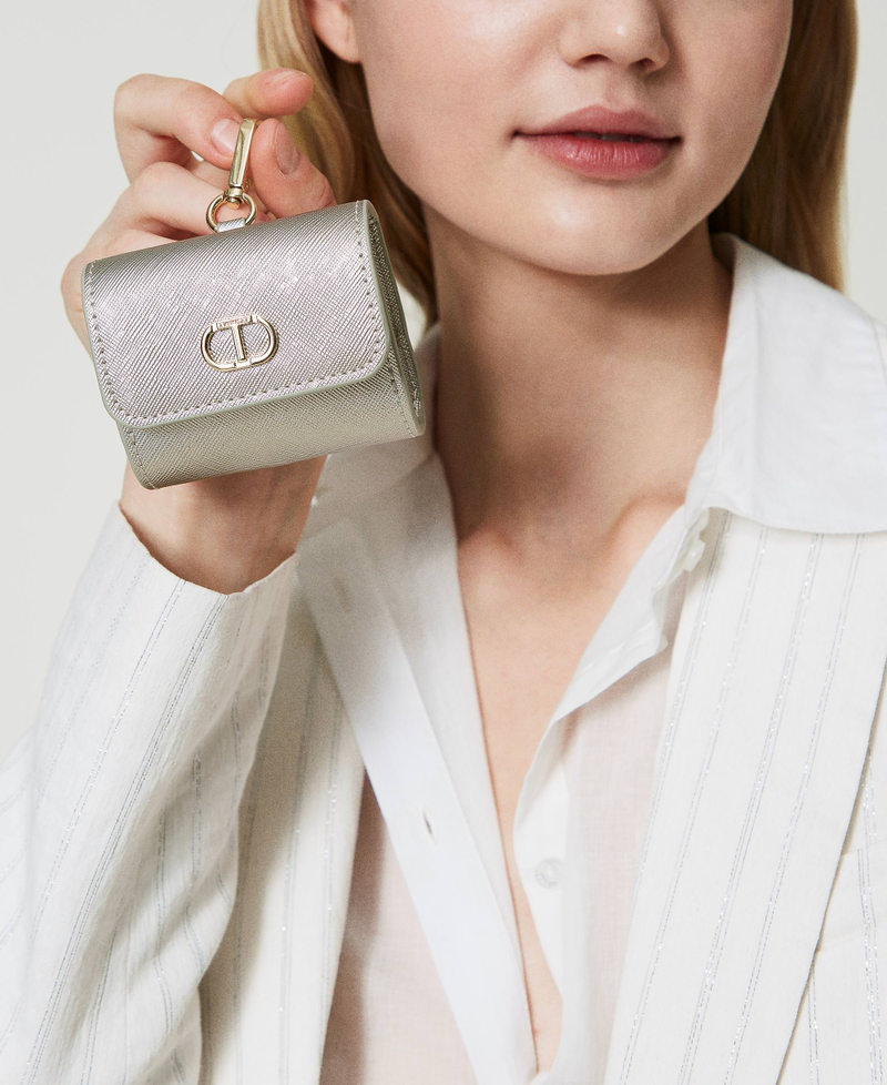 Headphone holder with Oval T