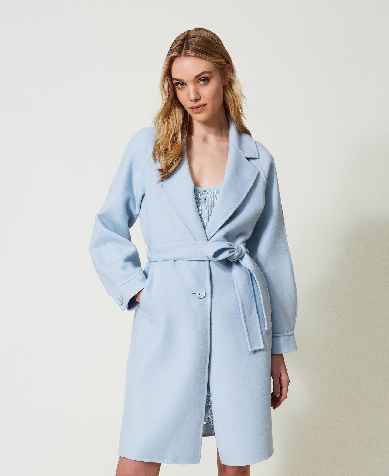 Doubled wool blend cloth coat